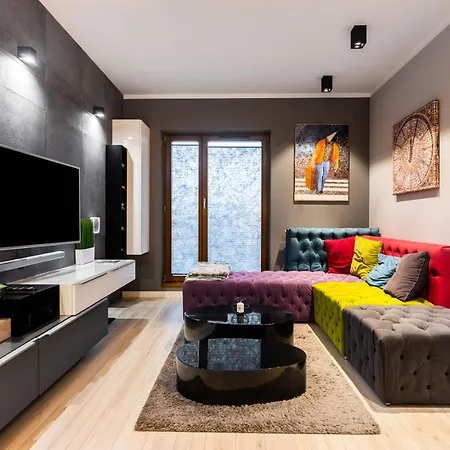 Elegant Business Accommodation With Parking - By Upstairs-3